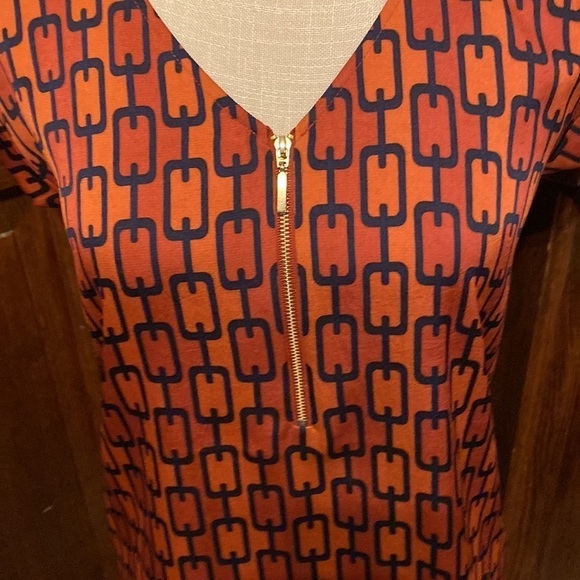 Express capped sleeve blouse. - Picture 3 of 8